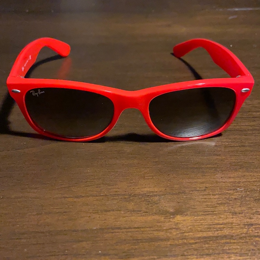 Ray Ban New Wayfarer Sunglasses